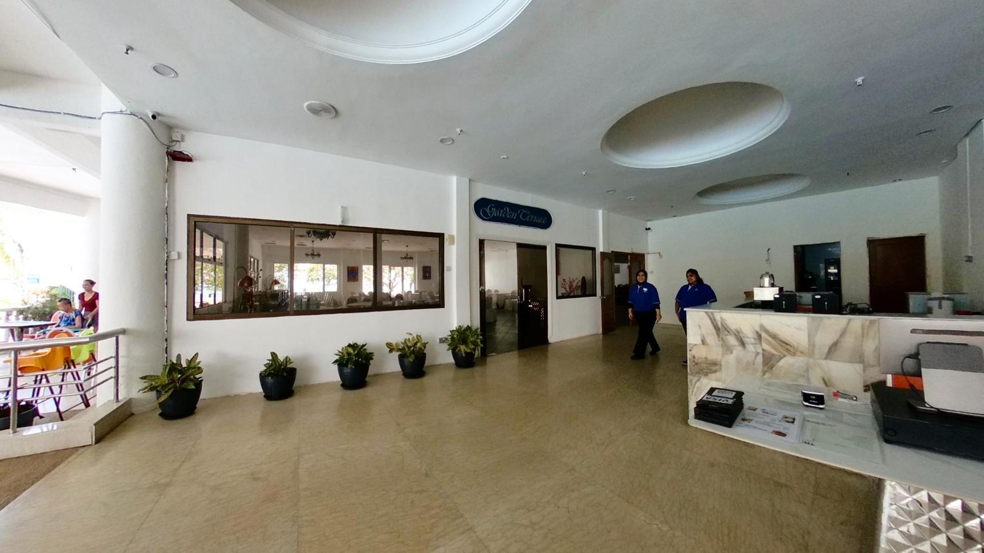 Apartment Pd Up To 10pax 2r2b Beachfront, Pool View, Wifi, 50