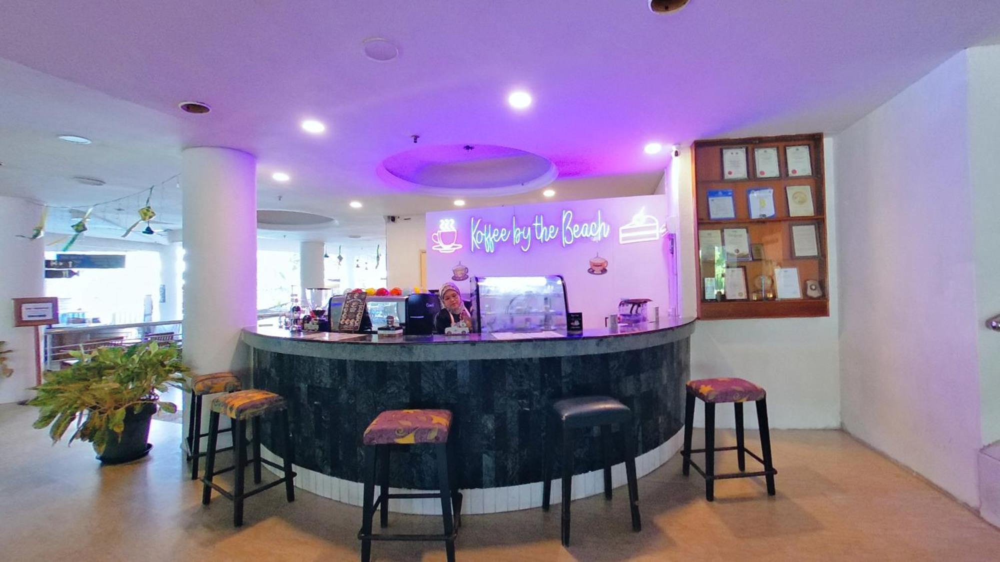 Pd Up To 10pax 2r2b Beachfront, Pool View, Wifi, 50