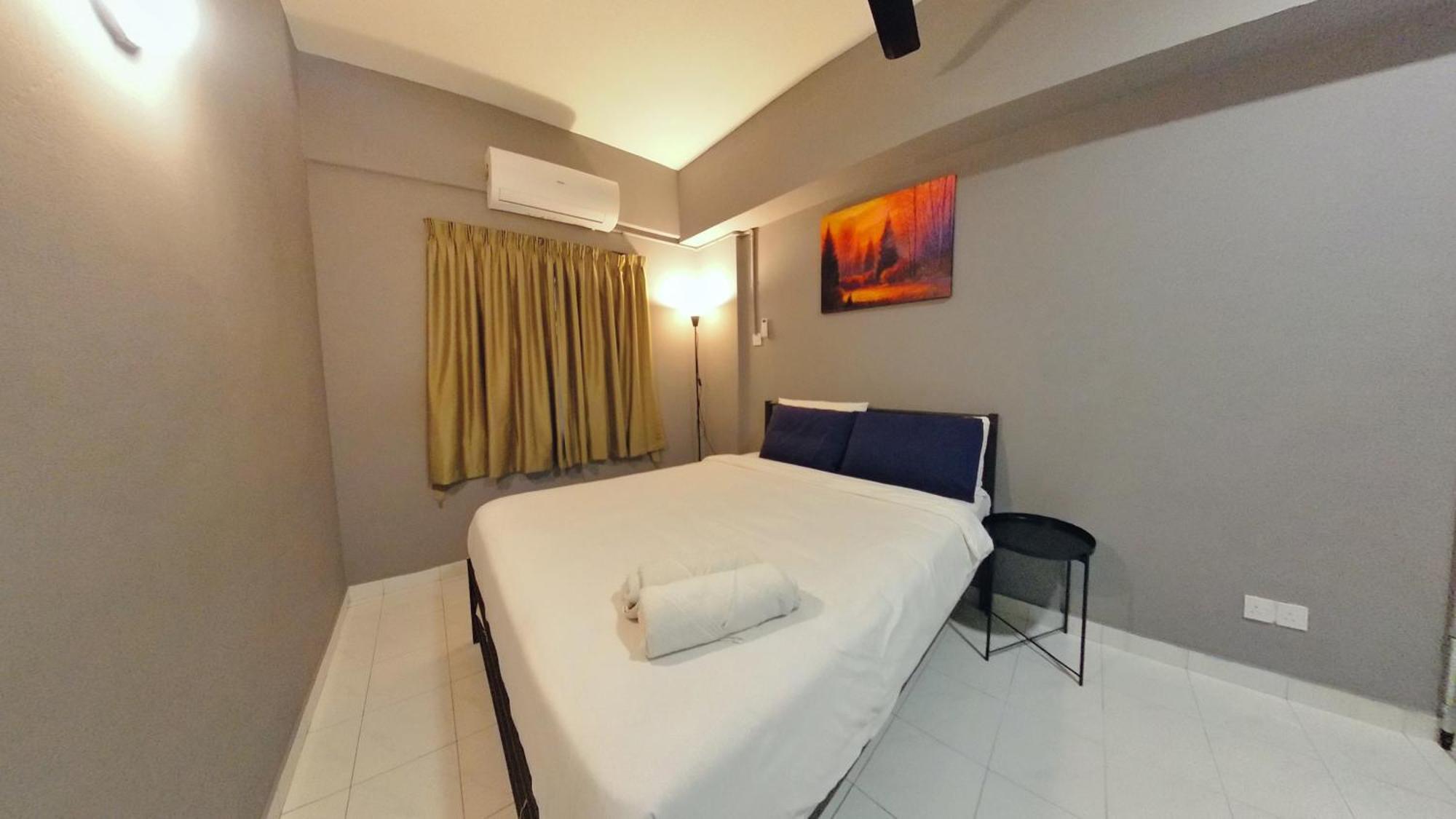 Apartment Pd Up To 10pax 2r2b Beachfront, Pool View, Wifi, 50