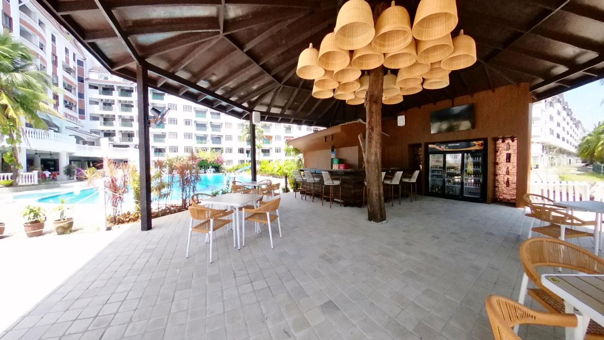 Pd Up To 10pax 2r2b Beachfront, Pool View, Wifi, 50