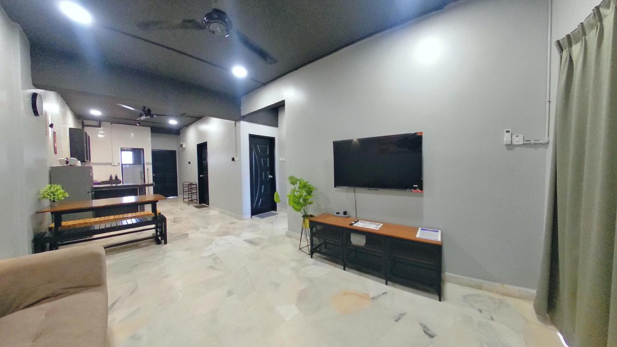 Pd Up To 10pax 2r2b Beachfront, Pool View, Wifi, 50