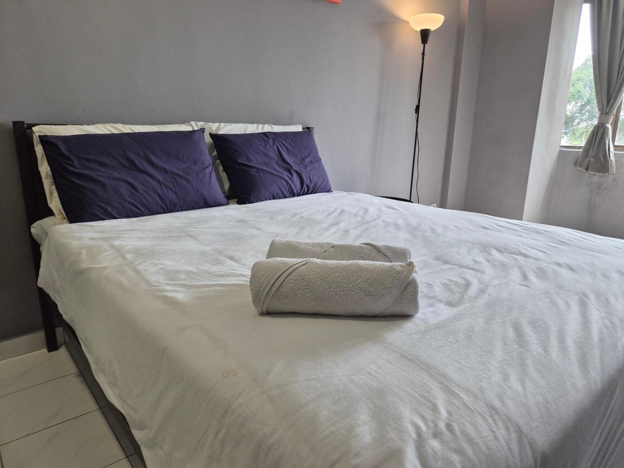 Pd Up To 10pax 2r2b Beachfront, Pool View, Wifi, 50